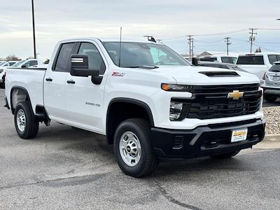 2025 Chevrolet Silverado 2500 Double Cab 4x4, Pickup for sale #149257 - photo 2