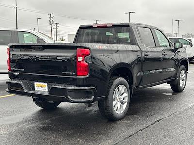 New 2026 Chevrolet Silverado 1500 Custom Crew Cab for sale #224527 - photo 2