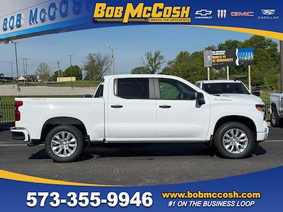 New 2025 Chevrolet Silverado 1500 Custom Crew Cab 4x4 Pickup for sale #290055 - photo 1