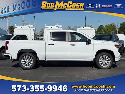 New 2025 Chevrolet Silverado 1500 Custom Crew Cab 4x4 Pickup for sale #309240 - photo 1