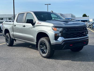 New 2025 Chevrolet Silverado 1500 Custom Crew Cab 4x4 Pickup for sale #344632 - photo 2