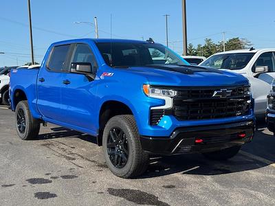 New 2025 Chevrolet Silverado 1500 LT Crew Cab 4x4 Pickup for sale #345898 - photo 2