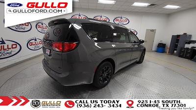 2020 Chrysler Pacifica AWD Minivan for sale #R101690B - photo 2