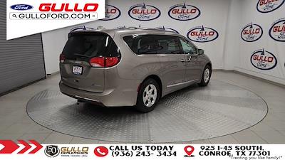 Used 2018 Chrysler Pacifica Limited Minivan for sale #S370081A - photo 2