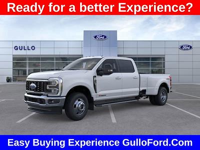 New 2026 Ford F-350 Lariat Crew Cab 4WD DRW Pickup for sale #T100078 - photo 1