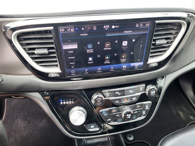 Used 2025 Chrysler Pacifica - photo 21