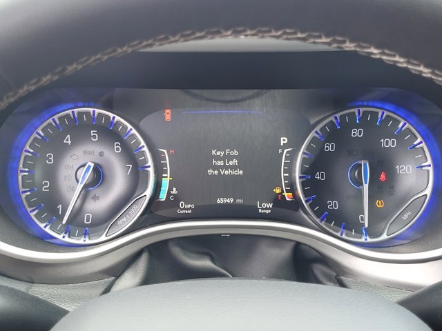 Used 2023 Chrysler Pacifica - photo 30