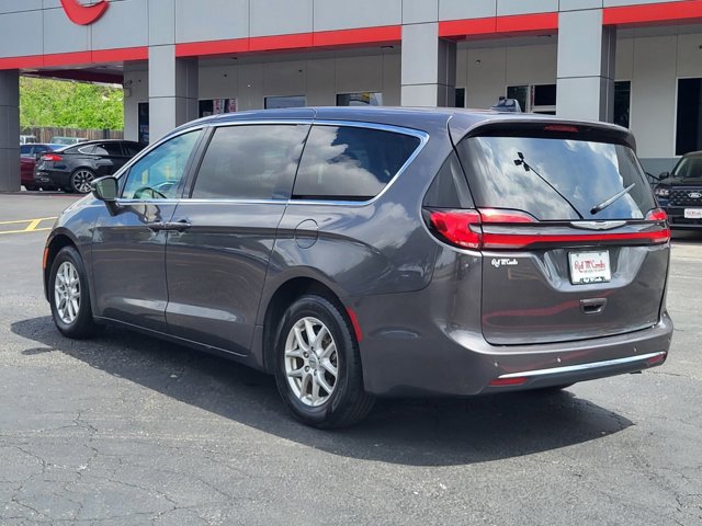 Used 2023 Chrysler Pacifica - photo 7
