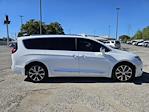 Used 2017 Chrysler Pacifica Limited Minivan for sale #F52258A - photo 3