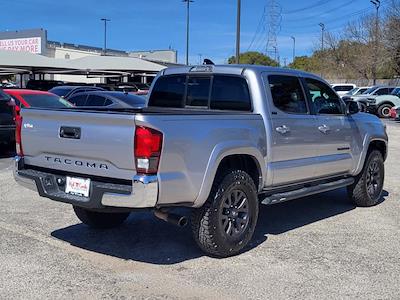 Used 2020 Toyota Tacoma - photo 1