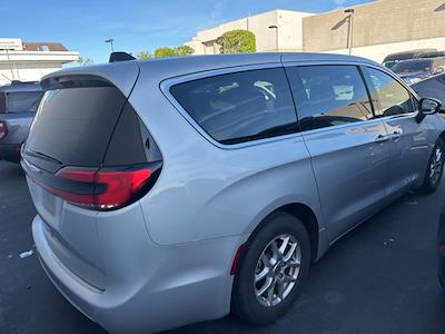Used 2024 Chrysler Pacifica - photo 1