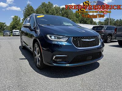 2024 Chrysler Pacifica AWD Minivan for sale #2710M - photo 1