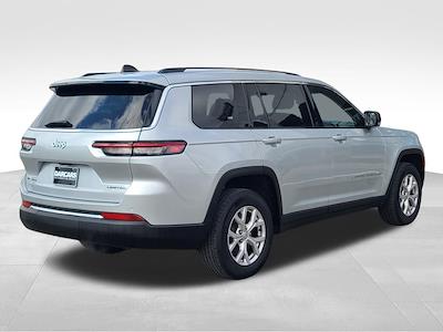 Used 2021 Jeep Grand Cherokee L Limited 4x4 SUV for sale #P1U0312 - photo 2