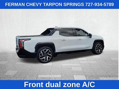2024 Chevrolet Silverado EV Crew Cab 4WD Pickup for sale #24T1478R - photo 2