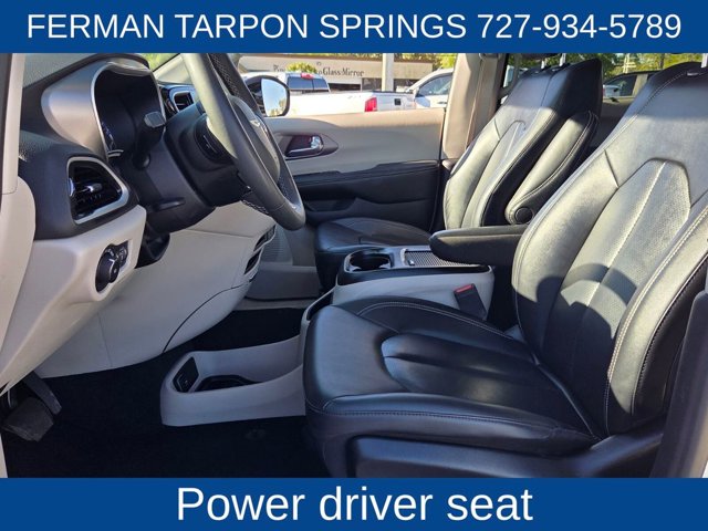 Used 2024 Chrysler Pacifica - photo 15