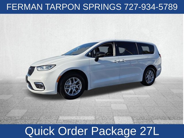 Used 2024 Chrysler Pacifica - photo 7