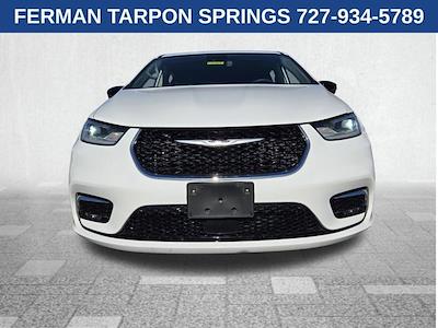Used 2024 Chrysler Pacifica - photo 1