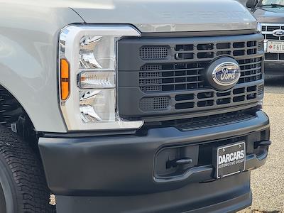 New 2025 Ford F-250 Lariat Crew Cab 4x4 Pickup for sale #5R6537 - photo 2