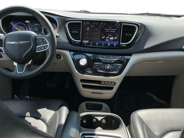 Used 2023 Chrysler Pacifica - photo 15