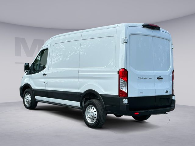 Used 2023 Ford Transit 250 - photo 2