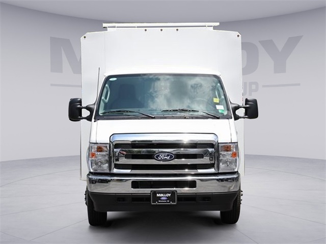 New 2026 Ford E-350 - photo 5