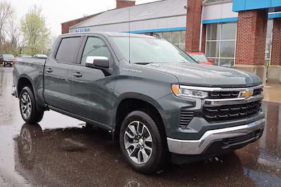 New 2025 Chevrolet Silverado 1500 LT Crew Cab 4WD Pickup for sale #66714 - photo 2