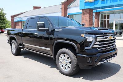 New 2025 Chevrolet Silverado 2500 High Country Crew Cab 4x4 Pickup for sale #66763 - photo 2