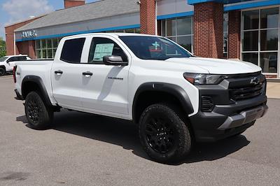 2025 Chevrolet Colorado Crew Cab 4x4 Pickup for sale #66819 - photo 2