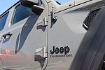 2020 Jeep Gladiator Crew Cab 4x4 Pickup for sale #P14868 - photo 4
