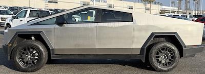 2024 Tesla Cybertruck Crew Cab AWD Pickup for sale #V66604 - photo 2