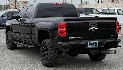 Used 2018 Chevrolet Silverado 2500 LTZ Crew Cab 4WD SRW Pickup for sale #V66783 - photo 2