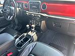 2020 Jeep Gladiator Crew Cab 4x4 Pickup for sale #V67176 - photo 25