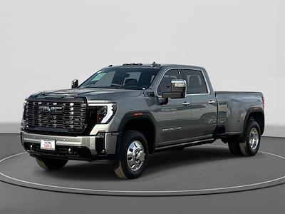 Used 2025 GMC Sierra 3500 Denali Ultimate Crew Cab 4WD Pickup for sale #V67860 - photo 1
