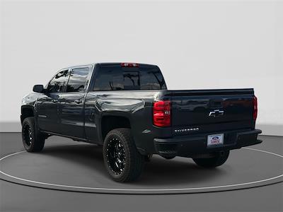 2018 Chevrolet Silverado 1500 Crew Cab 4WD Pickup for sale #V67927 - photo 2