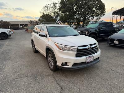 2015 Toyota Highlander AWD SUV for sale #V68356 - photo 2