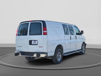 Used 2024 GMC Savana 2500 - photo 1