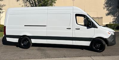Used 2025 Mercedes-Benz Sprinter 2500 - photo 1