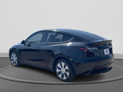 Used 2024 Tesla Model Y - photo 2