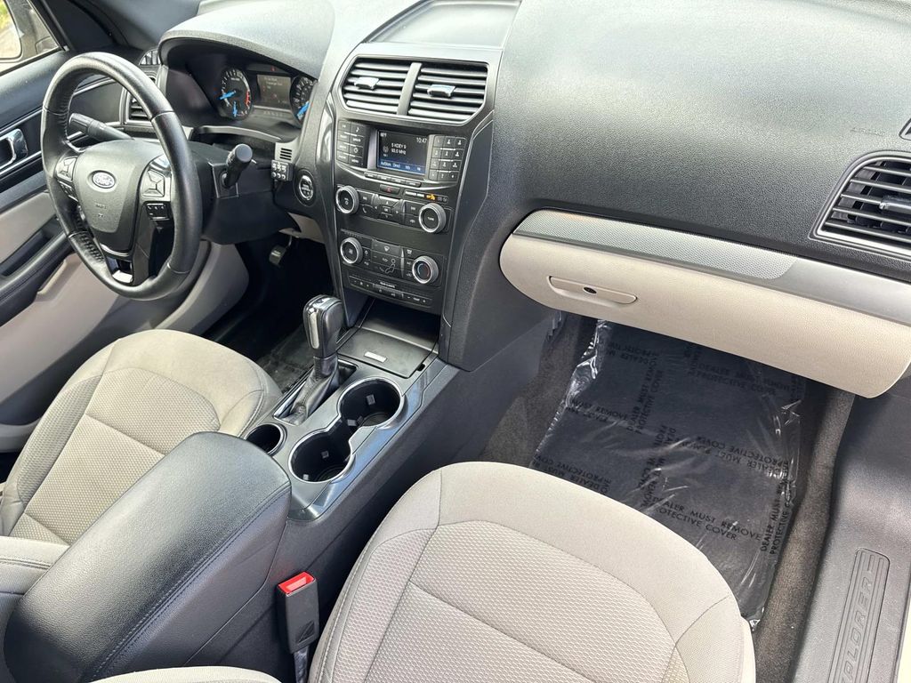 Used 2018 Ford Explorer - photo 32