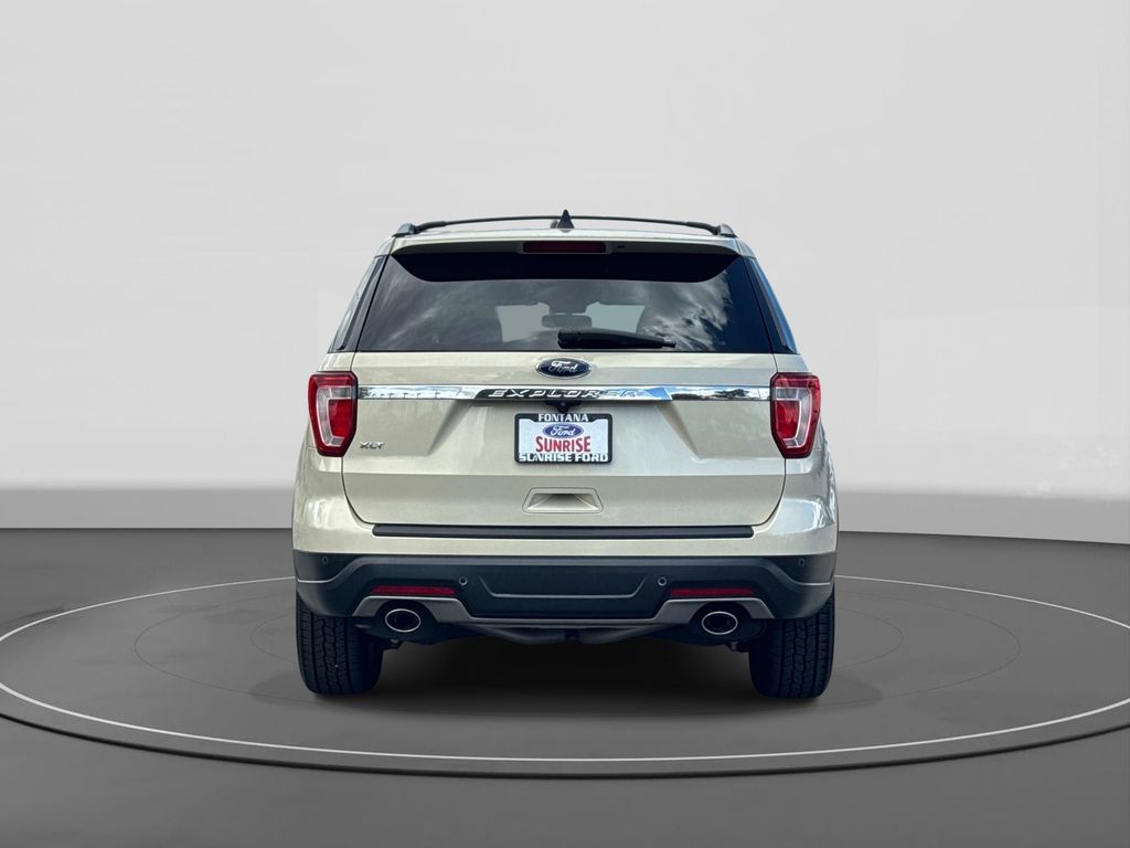 Used 2018 Ford Explorer - photo 8