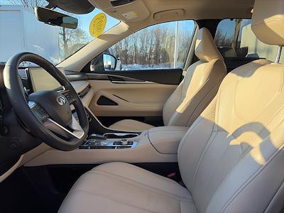 Used 2023 Infiniti QX60 - photo 1