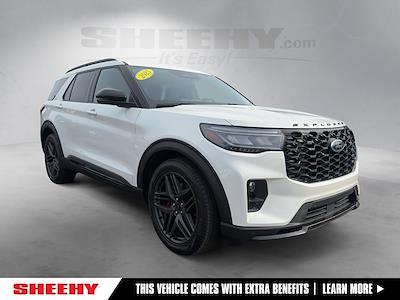 Used 2025 Ford Explorer - photo 1