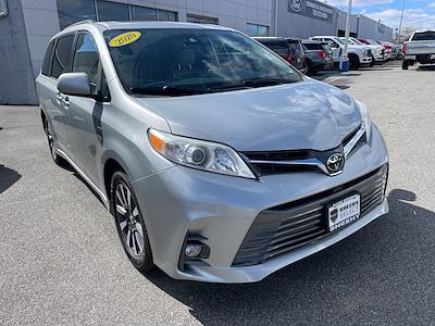 Used 2020 Toyota Sienna - photo 1