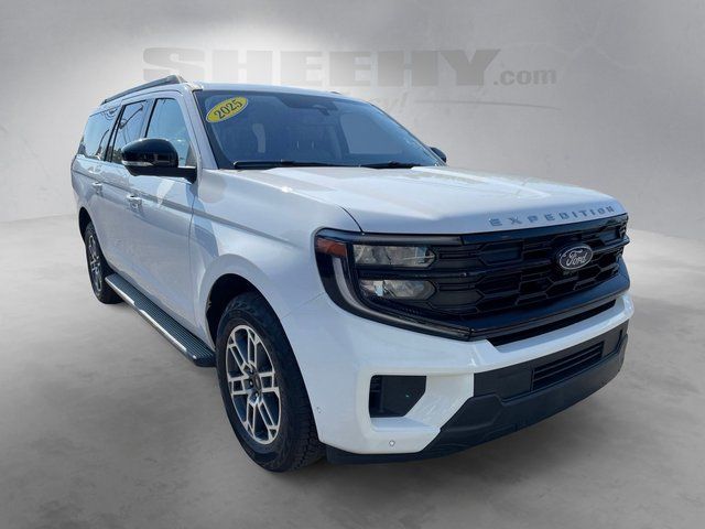 Used 2025 Ford Expedition MAX - photo 2