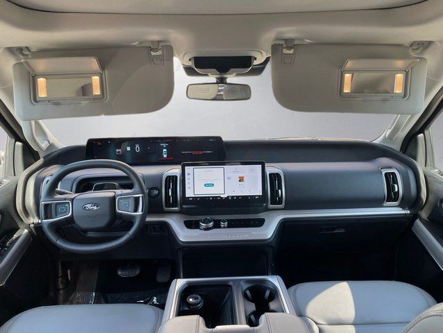 Used 2025 Ford Expedition MAX - photo 5