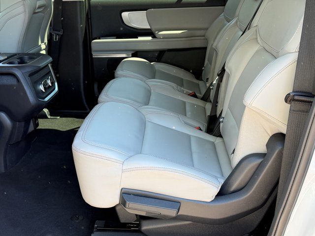 Used 2025 Ford Expedition MAX - photo 44