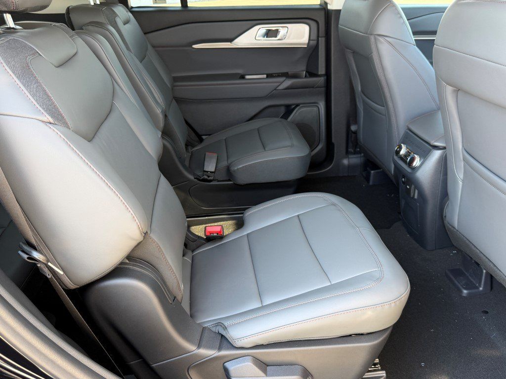 New 2026 Ford Explorer - photo 11