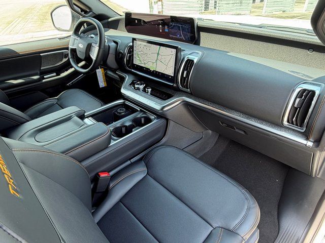 New 2026 Ford Expedition - photo 7