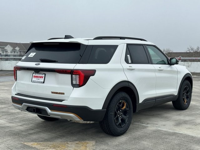 New 2026 Ford Explorer - photo 2