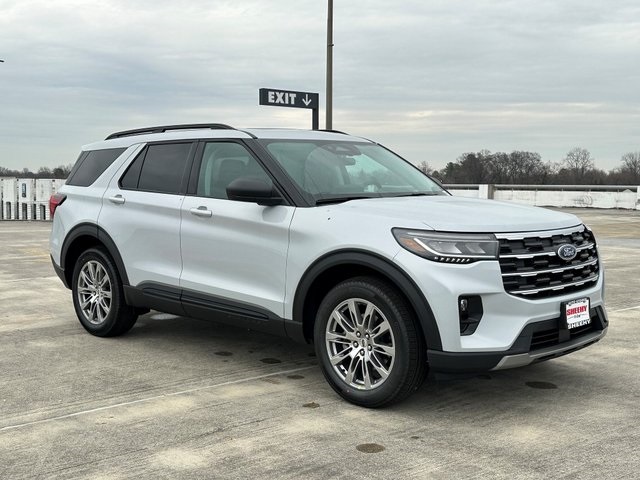 New 2026 Ford Explorer - photo 1
